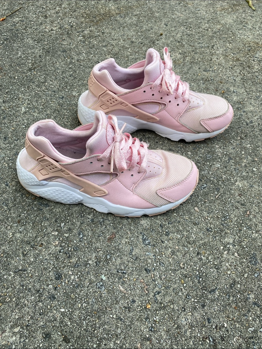 Women’s Pink Prism Nike Huarache Athletic Sneakers - Lightweight  Running Shoes